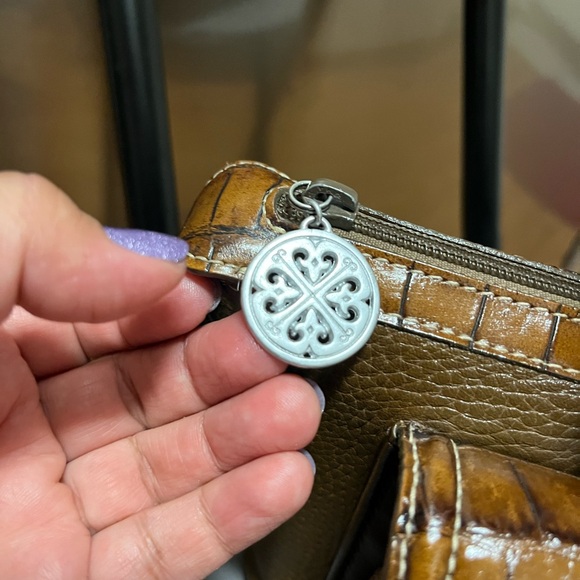 Brighton Brown Crock Embossed Pebbled Leather Handbag EUC - Picture 7 of 17